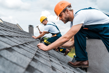 Entretien et nettoyage toiture par un artisan toiture : contrat annuel